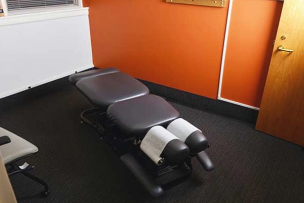 Chiropractic St Paul MN Adjustment Table